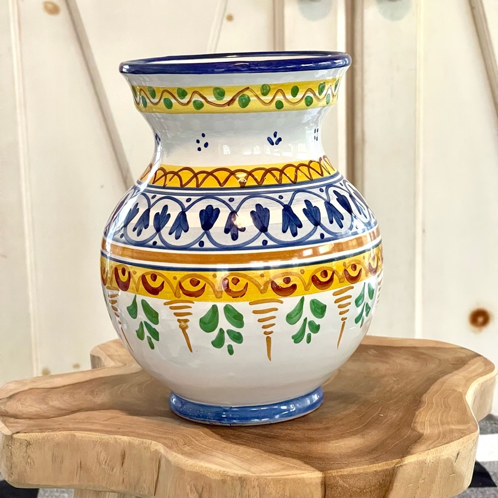 Vintage Talavega Vase Italy Portugal Hand Painted 
Signed Pottery - Picture 2 of 7